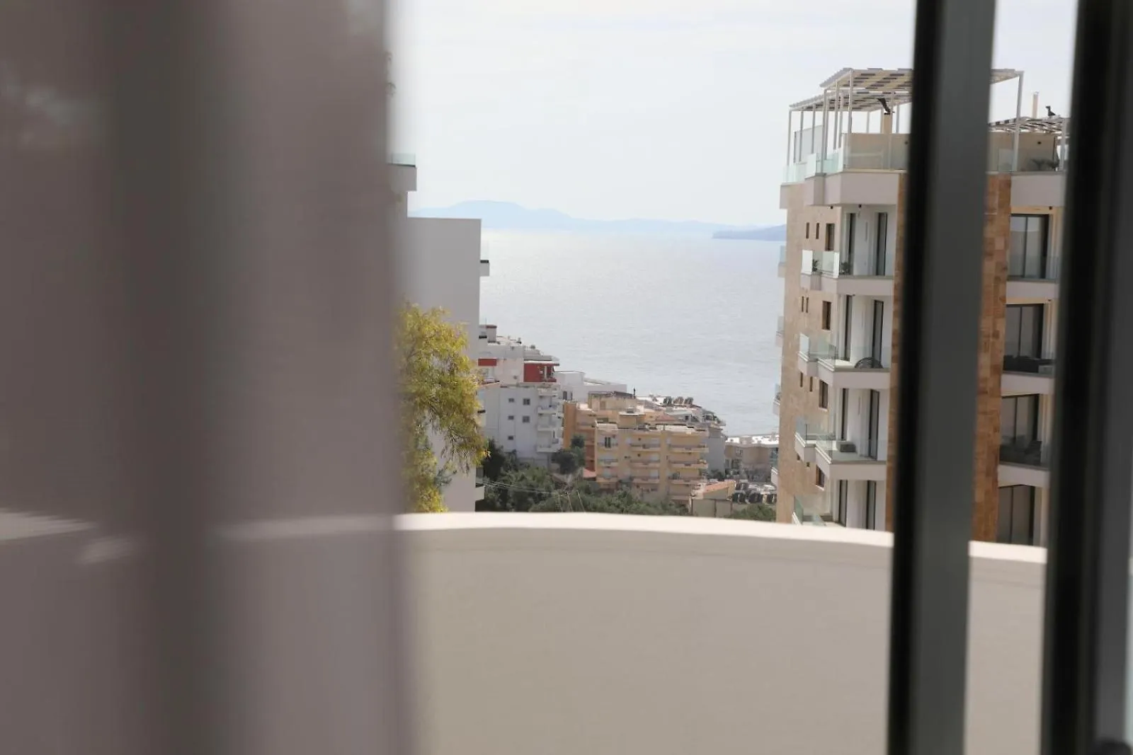 Gjashtë Motra Apartment