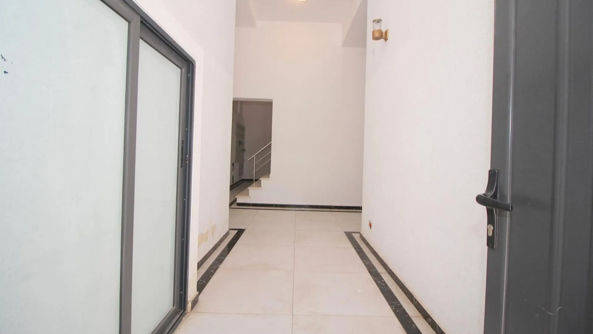 Motra Apartment Gjashtë